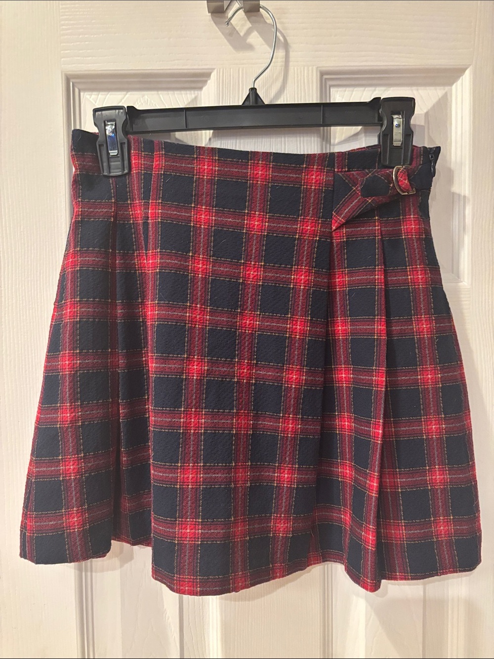 Zara Girls -Red and Navy Plaid Skirt with Side Buckle and zipper Size 13/14
